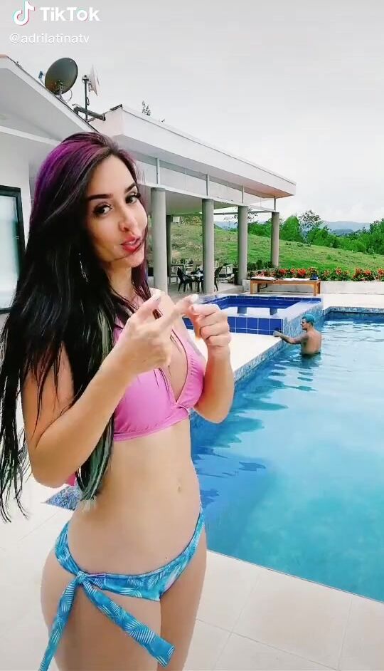 Sweetie Adriana Valc Rcel In Pink Bikini Top At The Swimming Pool