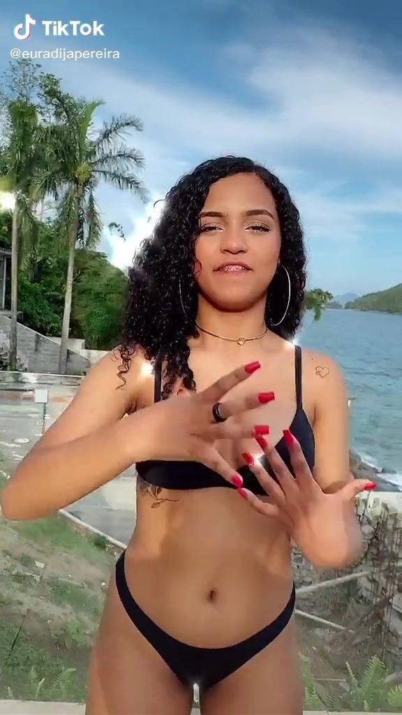 Hot Radija Pereira Shows Cleavage In Black Bikini And Bouncing Boobs