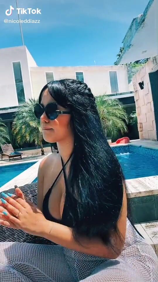 Hot Nicole Diaz Shows Cleavage In Black Bikini Top Sexyfilter