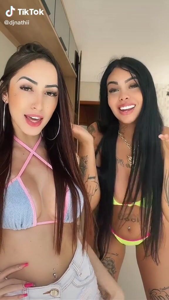 Sexy Nathi Rodrigues Shows Cleavage In Bikini Sexyfilter