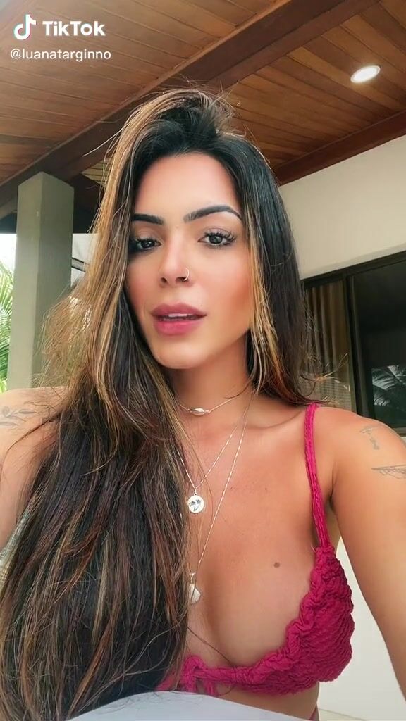 Attractive Luana Targinno Shows Cleavage In Pink Bikini Sexyfilter