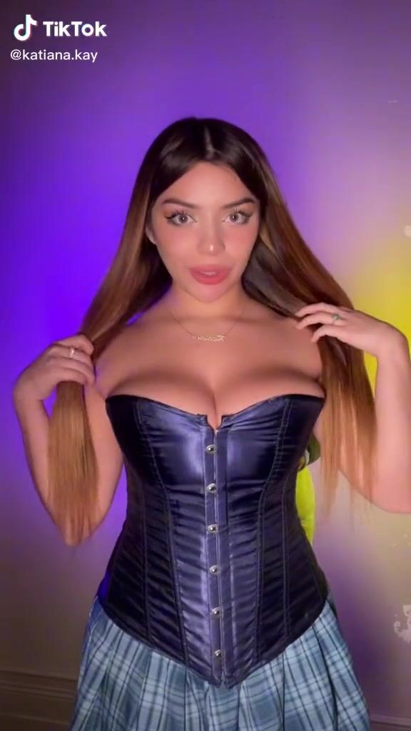 Sexy Katiana Kay Shows Cleavage In Black Corset And Bouncing Boobs