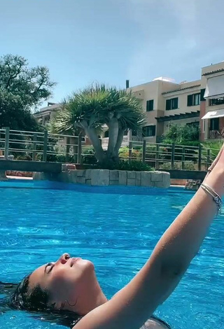 1. Sexy Aida Martorell Shows Nipples in the Pool