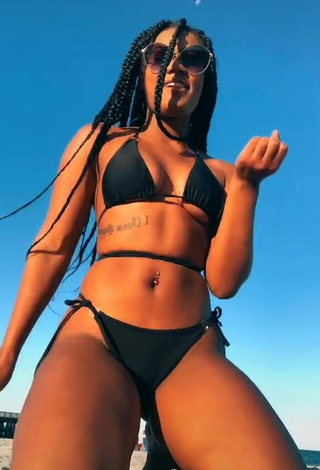 Sexy Aanaejha Jordan in Black Bikini