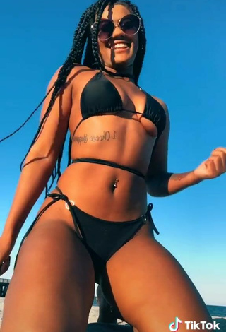 5. Sexy Aanaejha Jordan in Black Bikini