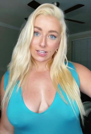 2. Sexy Alexandria Knight Shows Nipples without Brassiere