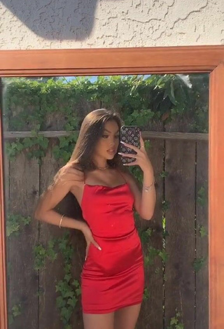 2. Sexy Aleina Topp in Red Dress