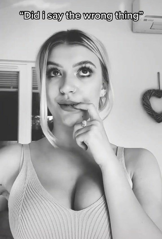 6. Hot Molly Marsh Shows Cleavage and Bouncing Boobs