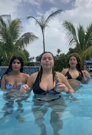 2. Hot Sammy Duarte in Floral Bikini Top at the Swimming Pool