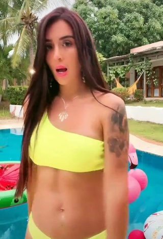 2. Sweetie Adriana Valcárcel in Yellow Bikini at the Swimming Pool