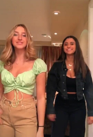 1. Sexy Ally Jenna Shows Cleavage in Light Green Crop Top