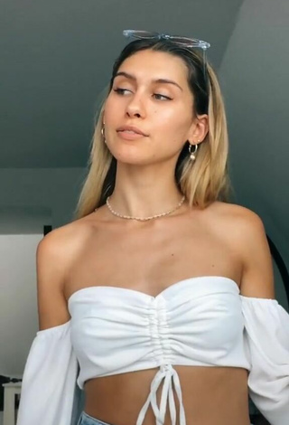 Sexy Ana Lisa Kohler in White Crop Top