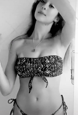 Hottie Ananda Morais in Bikini