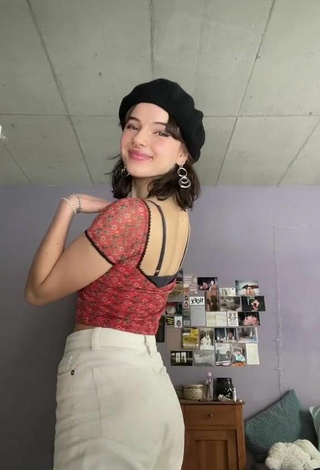 4. Sexy Anna annvble in Crop Top