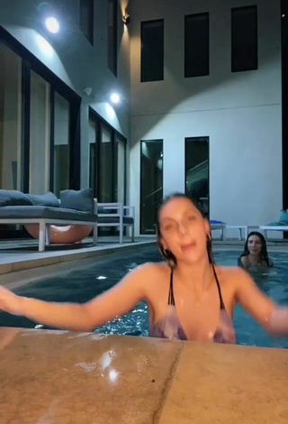 4. Hot Arianna Flowers in Bikini at the Pool