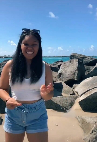 3. Sexy Asha Christine in White Crop Top at the Beach
