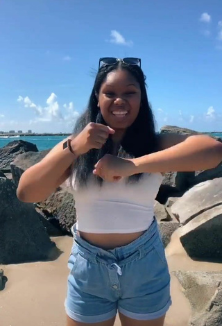 4. Sexy Asha Christine in White Crop Top at the Beach