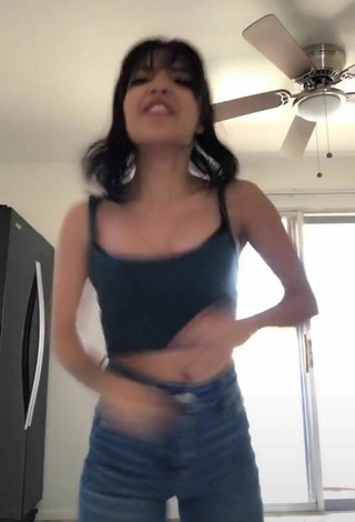 2. Hottie Ashley Valdez Shows Cleavage and Bouncing Boobs in Black Crop Top