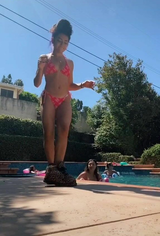 4. Hot Avani Gregg Shows Legs at the Pool
