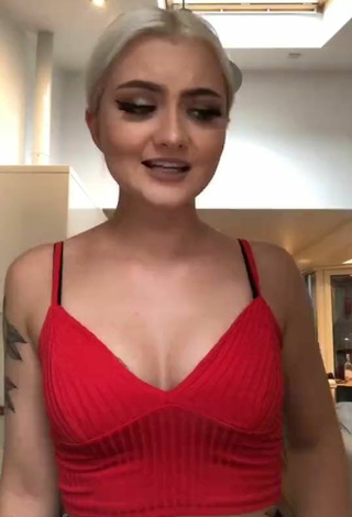 2. Hot Lowri Rose-Williams Shows Cleavage in Red Crop Top