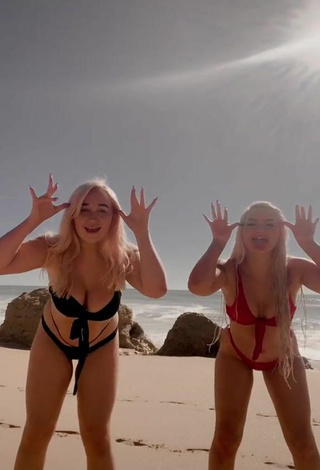 4. Erotic Lowri Rose-Williams Shows Cleavage in Bikini at the Beach
