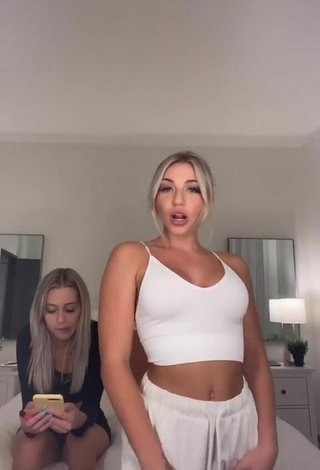 Sexy Brittanie Nash in White Crop Top while Twerking