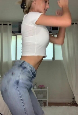 3. Sexy Brooklyn Gabby Shows Cleavage in White Crop Top