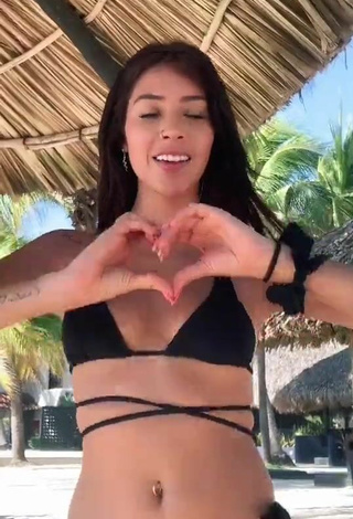 5. Alexia García Looks Sweetie in Black Bikini at the Beach