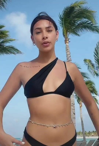5. Elegant Alexia García in Black Bikini at the Beach
