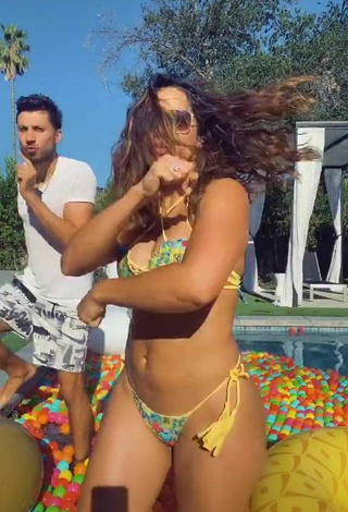 5. Hot Andrea Espada in Bikini