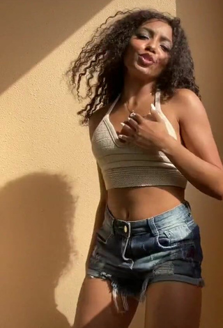 4. Sexy Any Gabrielly in Beige Crop Top
