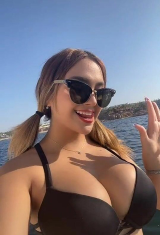 3. Sexy Abril Abdamari Garza Alonso Shows Cleavage in Black Bikini Top on a Boat