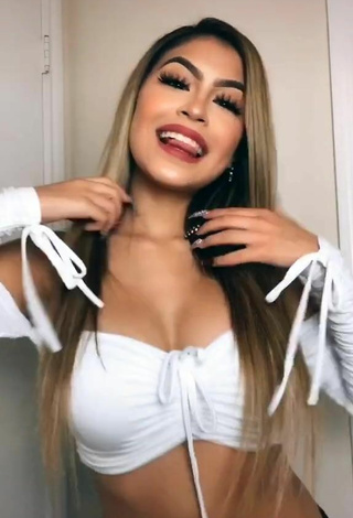 4. Desiree Montoya Shows Cleavage in Sexy White Crop Top