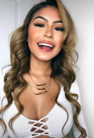 2. Lovely Desiree Montoya Shows Cleavage in White Crop Top