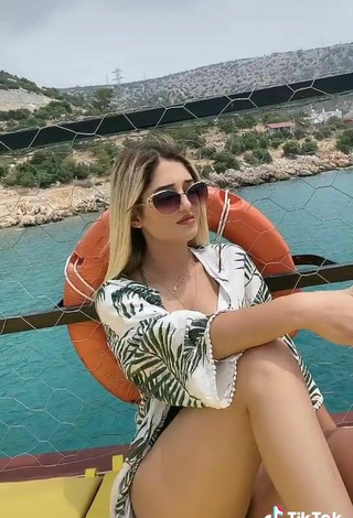 4. Sexy Eda Aslankoç in Olive Bikini in the Sea