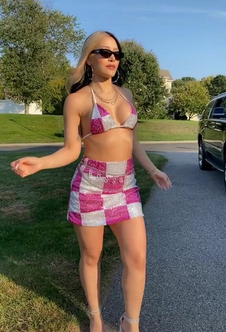 Cute Farina Shows Cleavage in Checkered Bikini Top