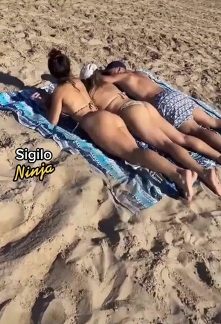 5. Sexy Franjomar Shows Butt at the Beach