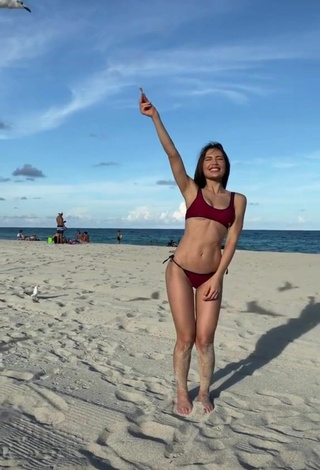 Sexy Georgina Mazzeo Shows Legs at the Beach