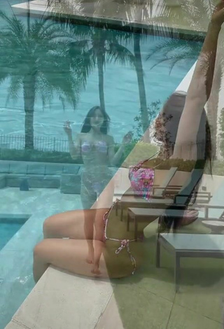 2. Sweet Georgina Mazzeo in Cute Bikini at the Swimming Pool
