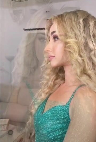 5. Sexy Hannah El-Zahed in Green Dress