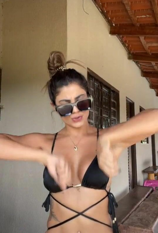 5. Cute Hariany Nathália Almeida Shows Cleavage in Black Bikini