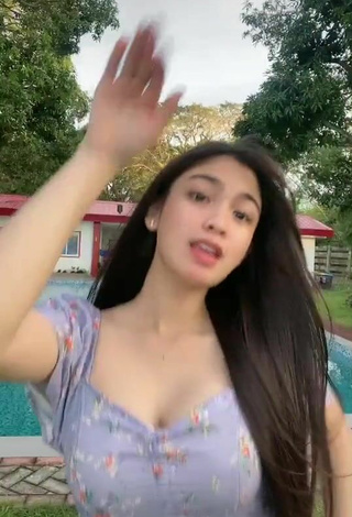 5. Sexy Heaven Peralejo Shows Cleavage in Floral Dress at the Swimming Pool