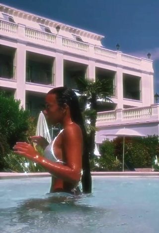 4. Cute Iris Ferrari in White Bikini at the Swimming Pool