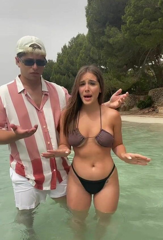 4. Sexy Isabelli Brunelli in Brown Bikini Top at the Beach