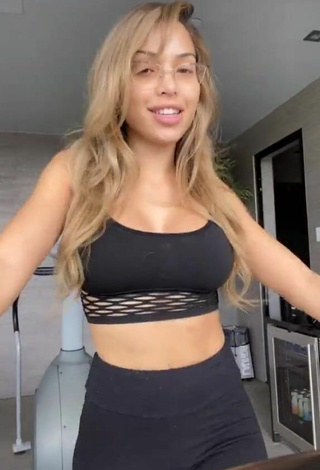 Gorgeous Maddy Belle in Alluring Black Crop Top