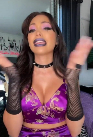 5. Beautiful Maddy Belle Shows Cleavage in Sexy Crop Top