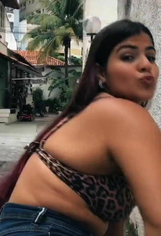 3. Julia Antunes Shows Cleavage and Bouncing Boobs in Hot Leopard Bikini Top