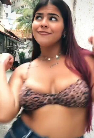4. Julia Antunes Shows Cleavage and Bouncing Boobs in Hot Leopard Bikini Top