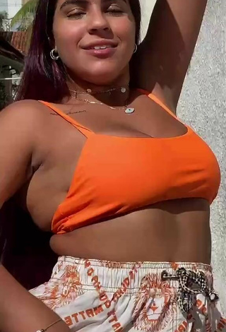 3. Really Cute Julia Antunes Shows Cleavage and Bouncing Boobs in Orange Crop Top