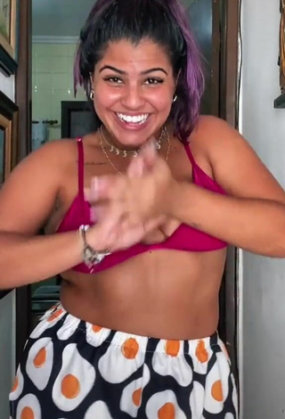 4. Breathtaking Julia Antunes Shows Cleavage and Bouncing Boobs in Pink Bikini Top